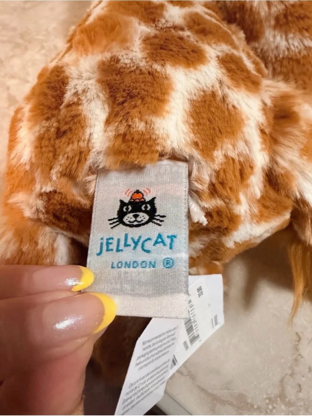 Jellycat NWT bashful giraffe medium